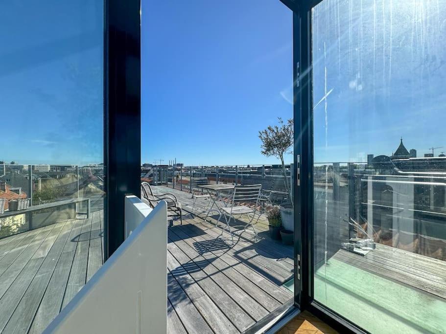 Central Penthouse With Panoramic Private Terrace Copenhagen